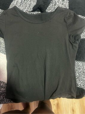 Basic Black Scoop Neck Tee
